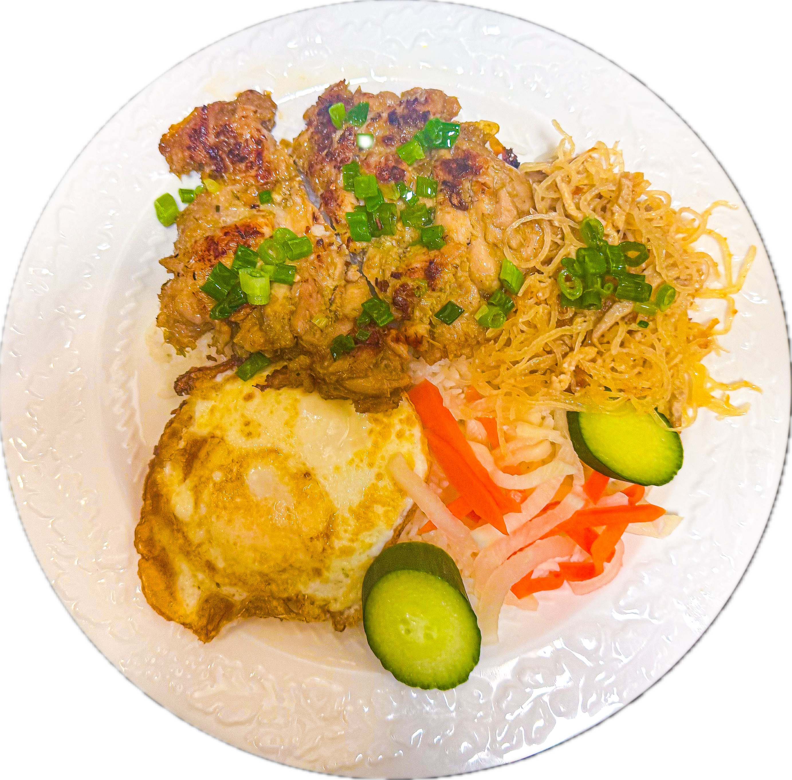 Cơm Tấm Bì Gà Trứng (Com Tam Bi Ga Trung) - Grilled lemongrass chicken and shredded pork skin with an egg on steamed broken rice